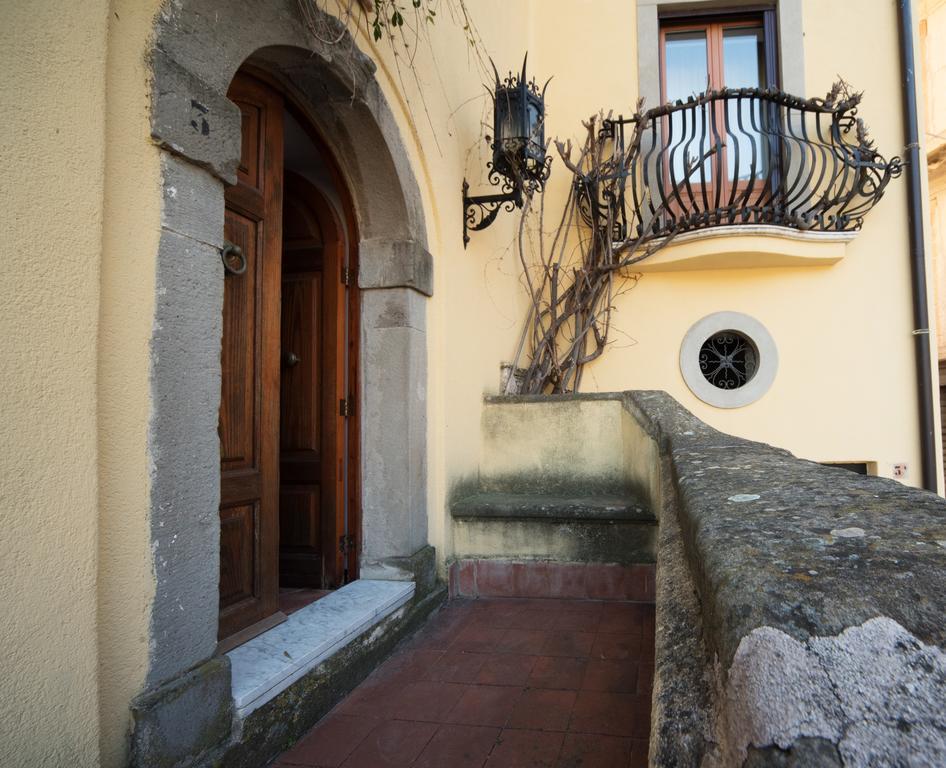 The Clock Houses Borgo Gallodoro يتوجاني المظهر الخارجي الصورة