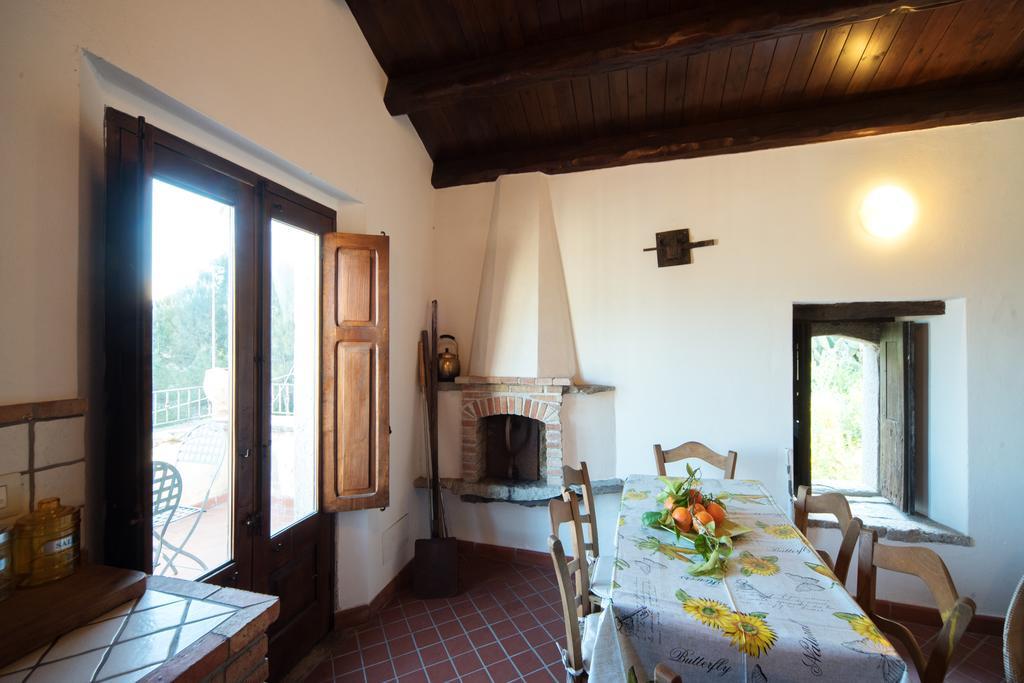 The Clock Houses Borgo Gallodoro يتوجاني المظهر الخارجي الصورة
