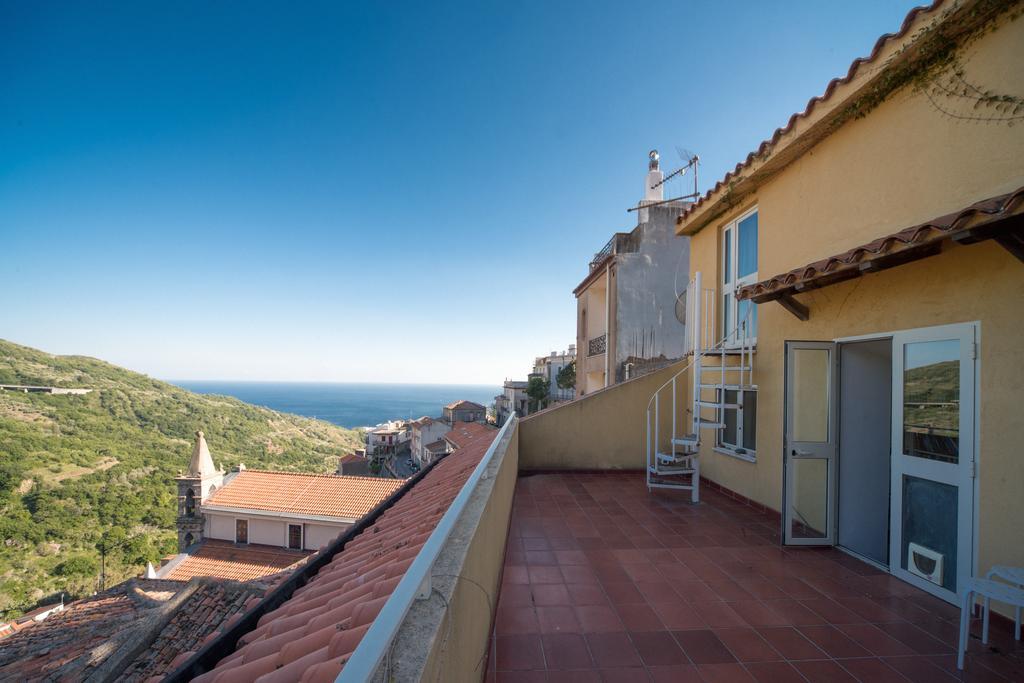 The Clock Houses Borgo Gallodoro يتوجاني المظهر الخارجي الصورة