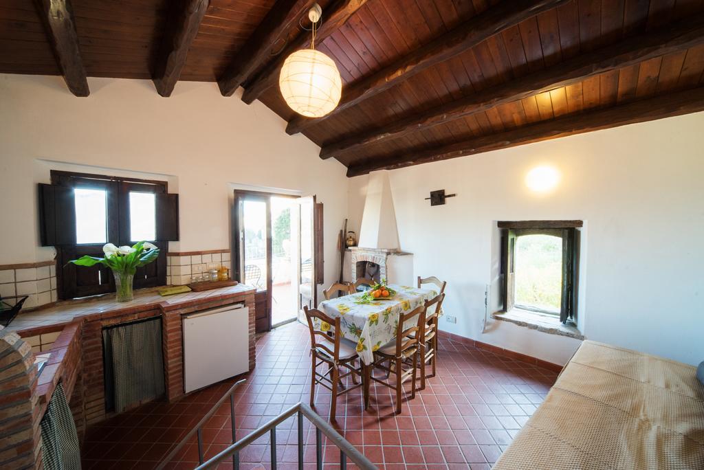 The Clock Houses Borgo Gallodoro يتوجاني المظهر الخارجي الصورة