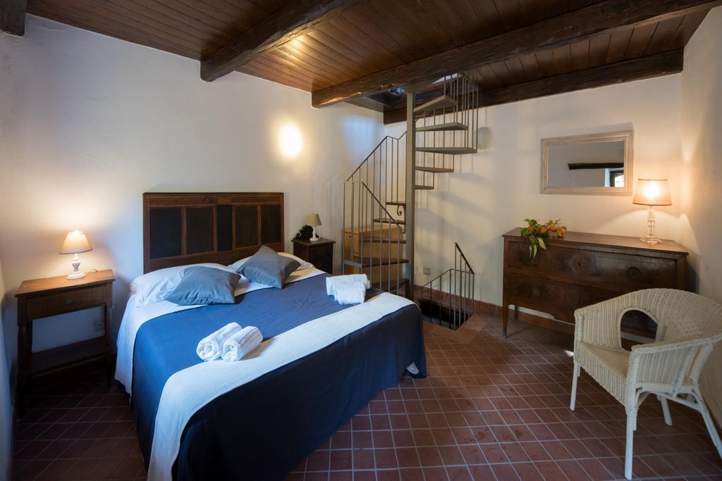 The Clock Houses Borgo Gallodoro يتوجاني المظهر الخارجي الصورة