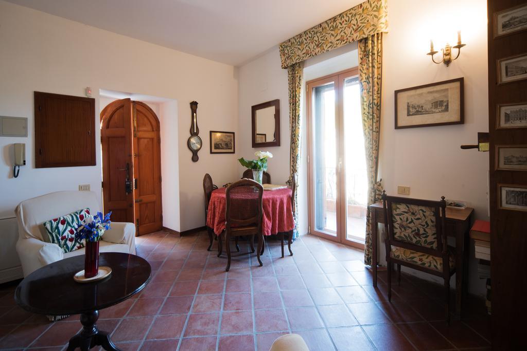 The Clock Houses Borgo Gallodoro يتوجاني المظهر الخارجي الصورة