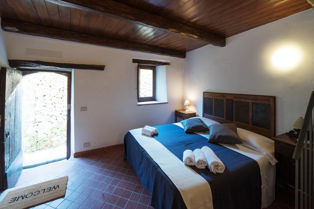 The Clock Houses Borgo Gallodoro يتوجاني المظهر الخارجي الصورة