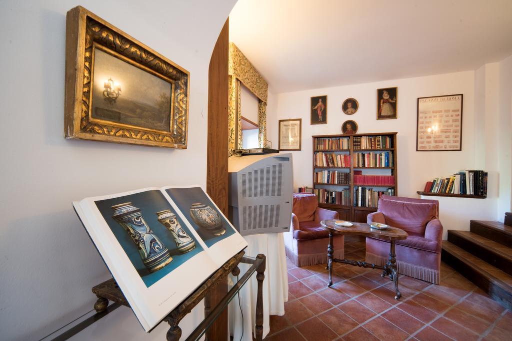 The Clock Houses Borgo Gallodoro يتوجاني المظهر الخارجي الصورة